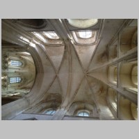 Abbaye de la Trinité de Fécamp, photo Giogo, Wikipedia, transept sud.JPG